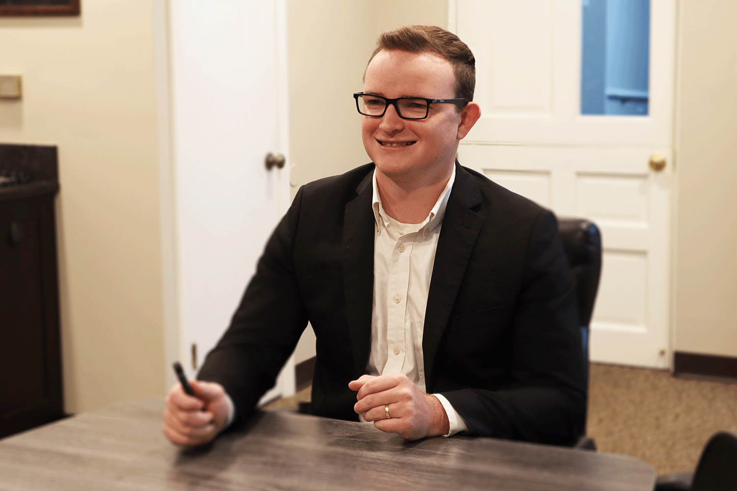 Noah York consulting with a client